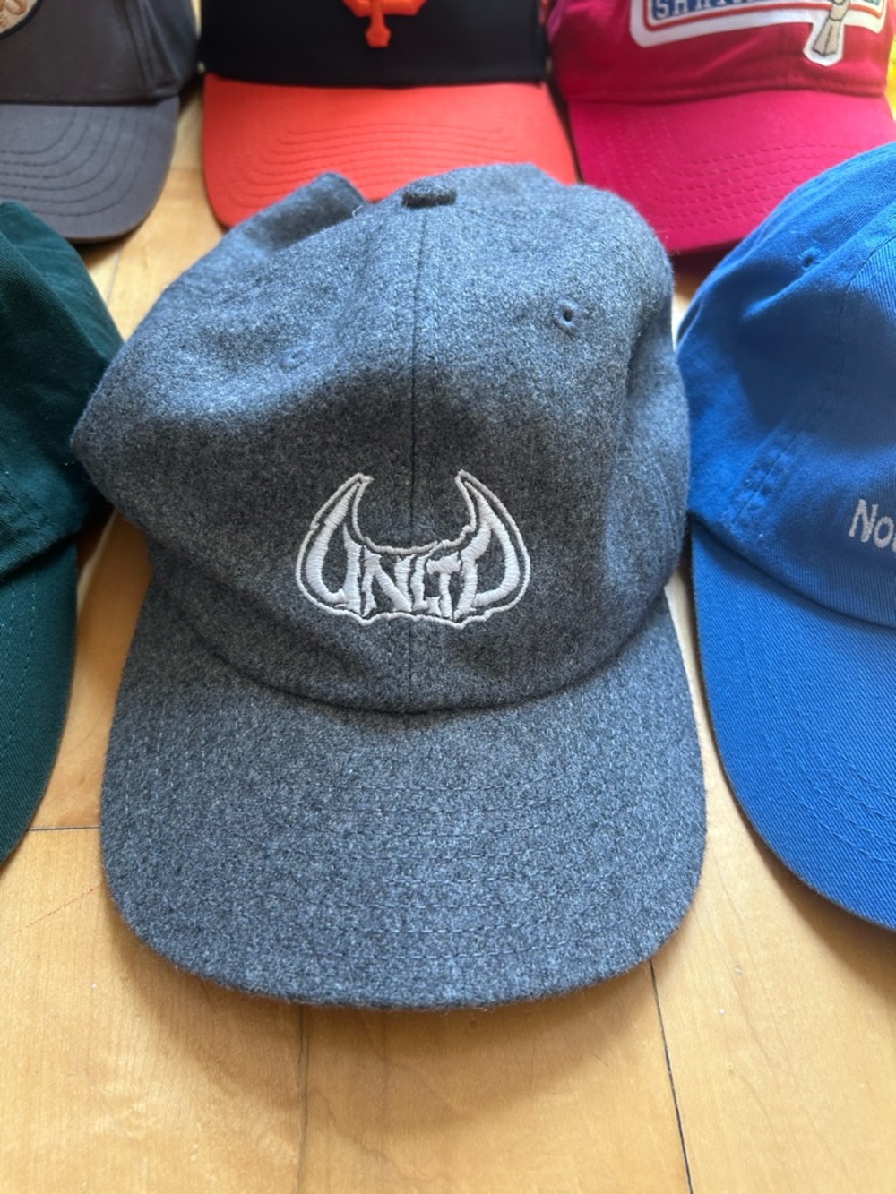 Baseball Caps - Picture 3 of 8